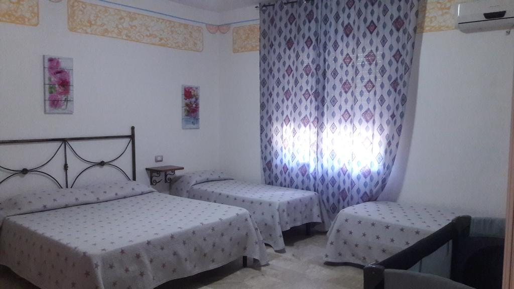 Affittacamere Il Laghetto Siniscola Bagian luar foto